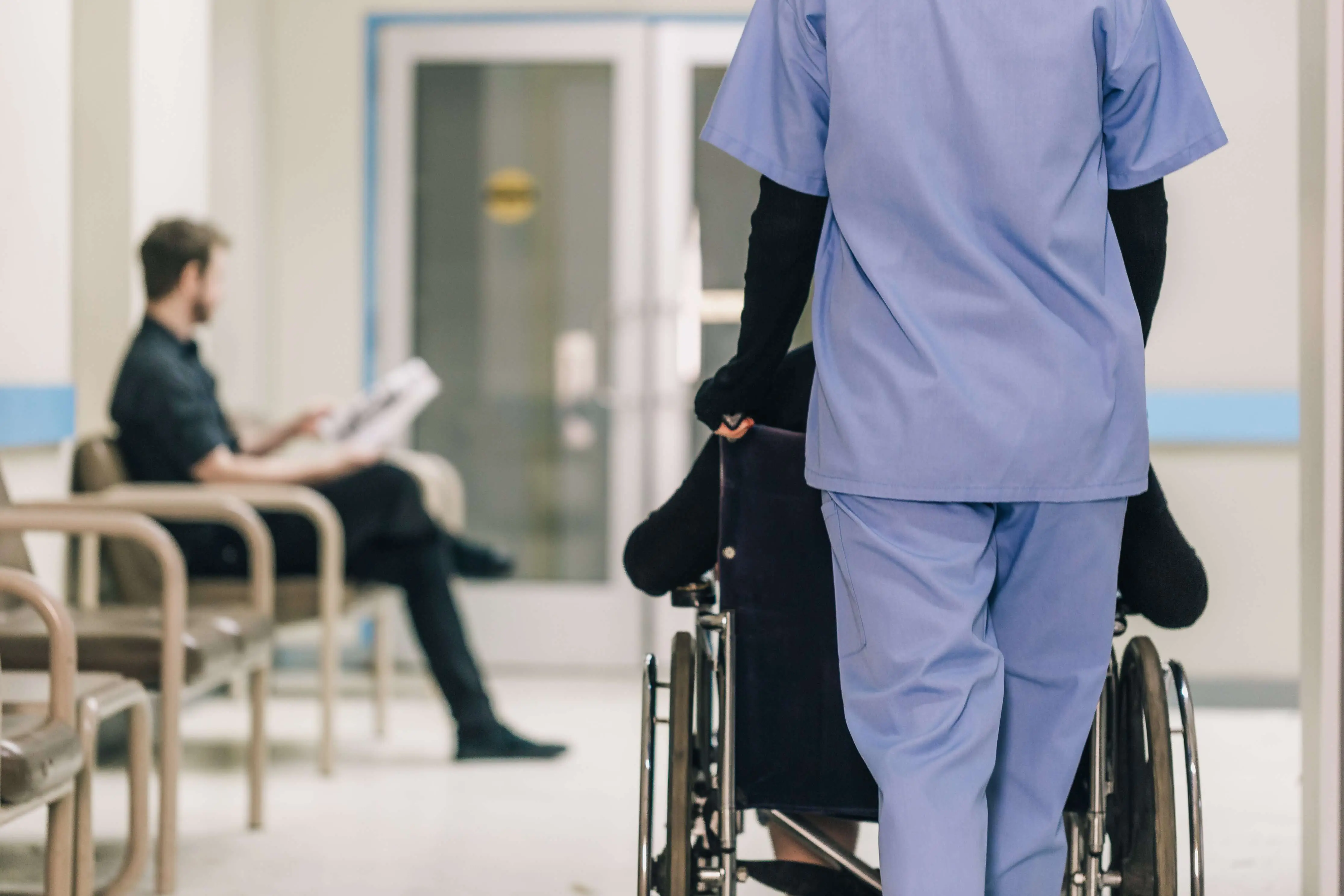 Which Nurse Shall I Call? Differences Between the LVN and RN 1 The LPN Wheels a Patient Down Hospital Hallway