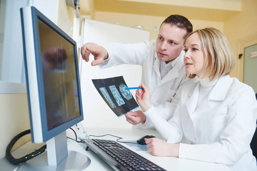 Become an MRI Technologist 2 Magnetic Resonance Program Benefits