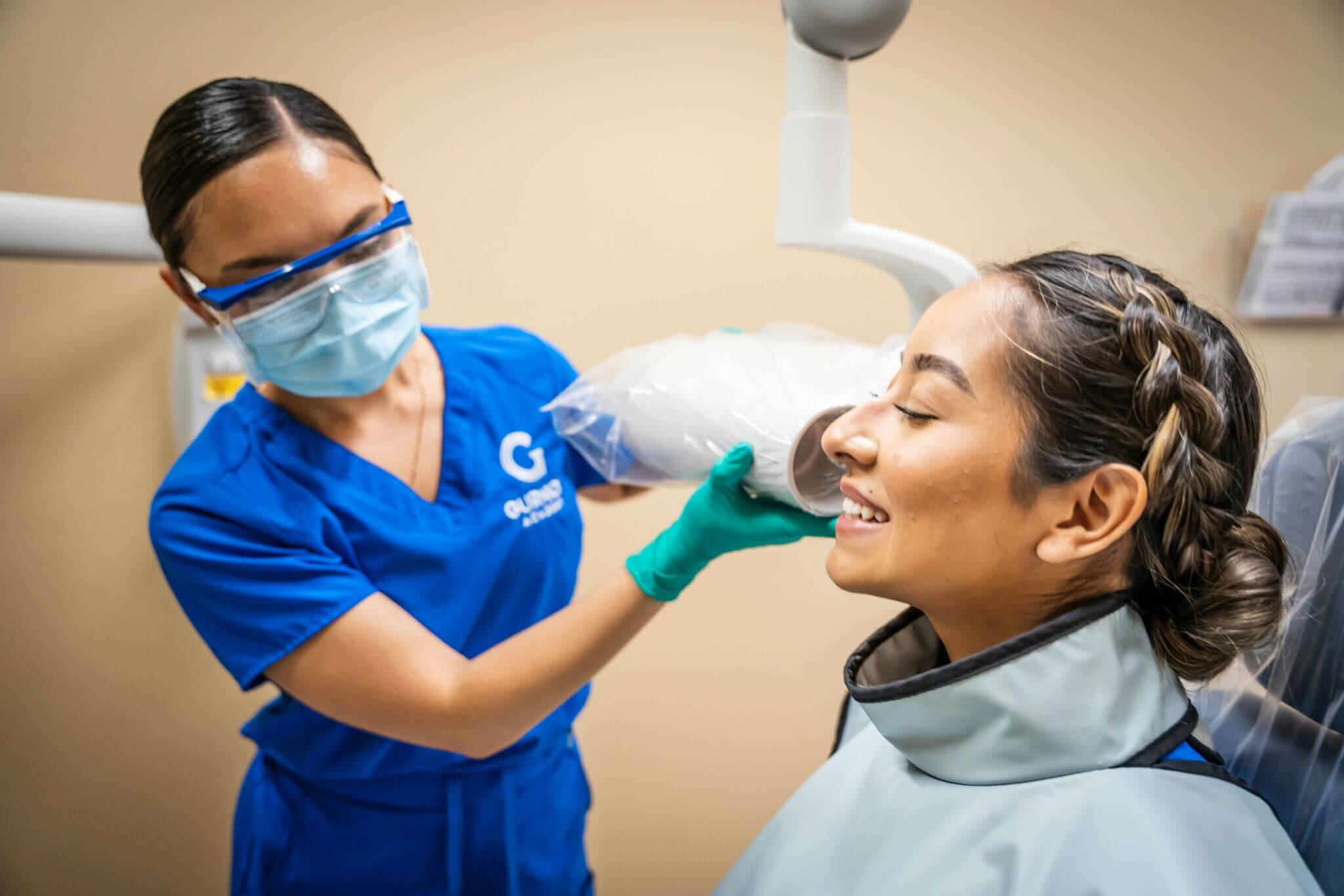 Signs You Should be a Dental Assistant