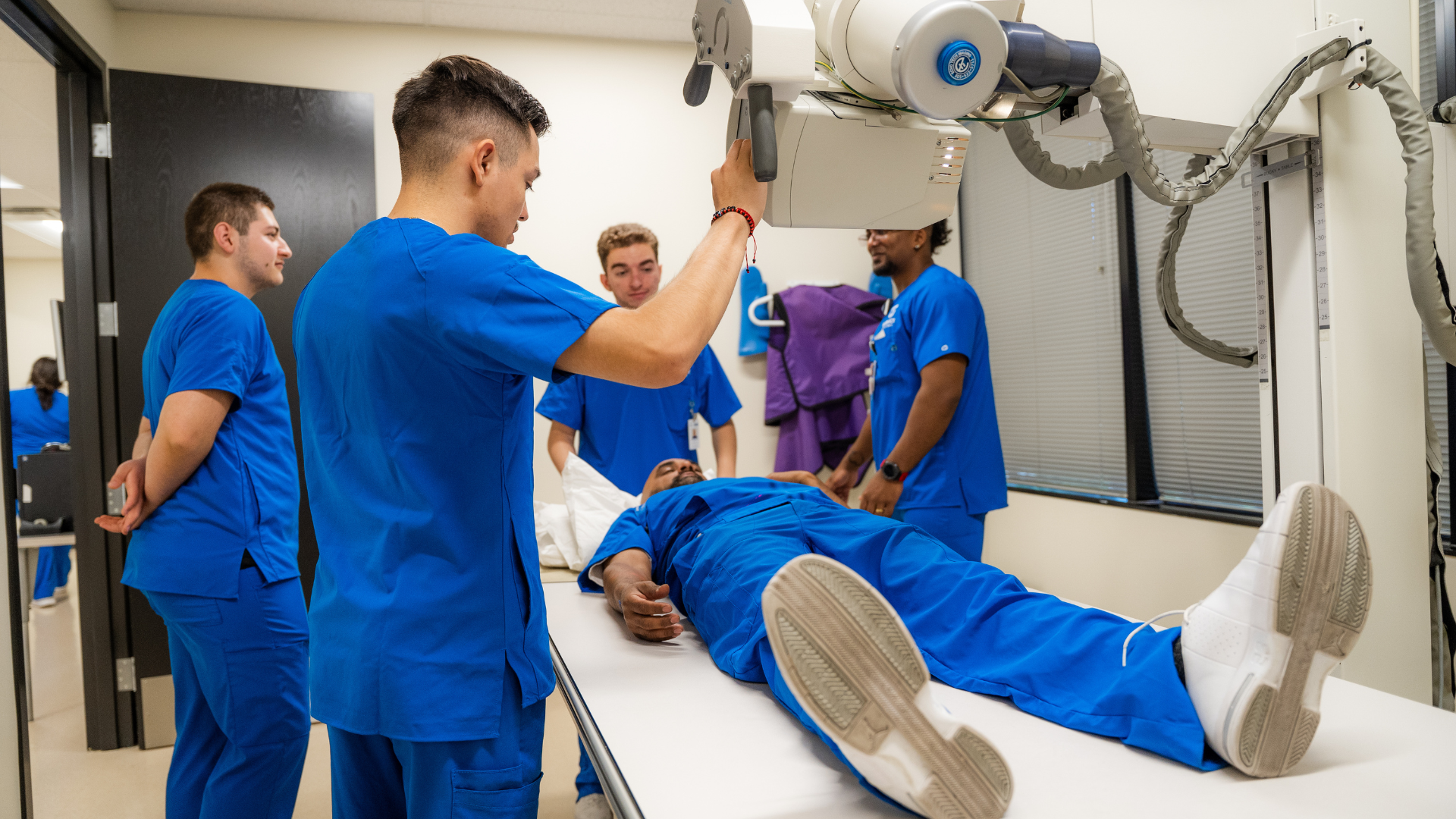 Van Nuys Campus X-Ray Tech Radiologic Technology Program Radiography Lab Skills Practice